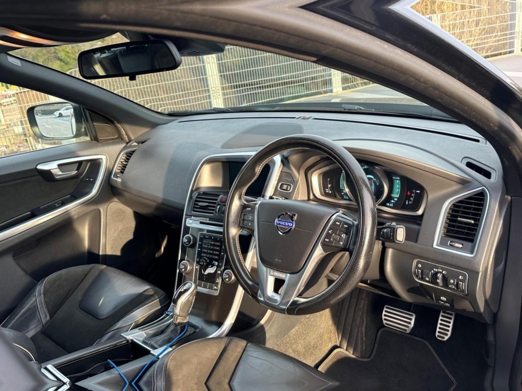 View VOLVO XC60 2.4 D4 R-Design Nav Geartronic AWD Euro 5 5dr