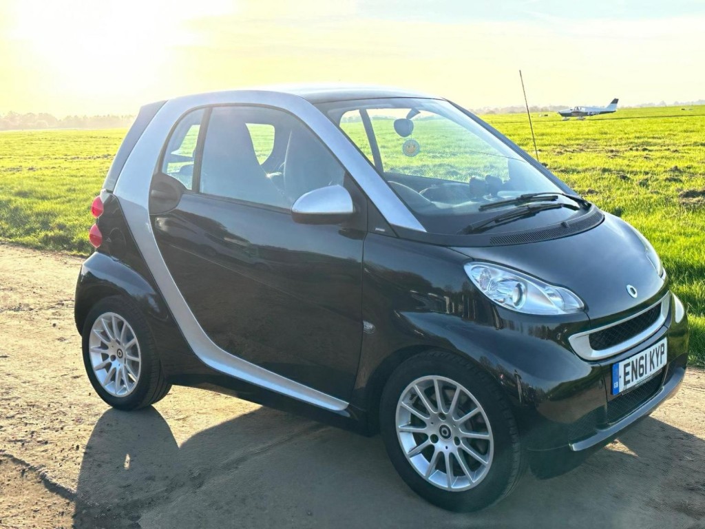 View SMART FORTWO 0.8 CDI Passion SoftTouch Euro 5 2dr