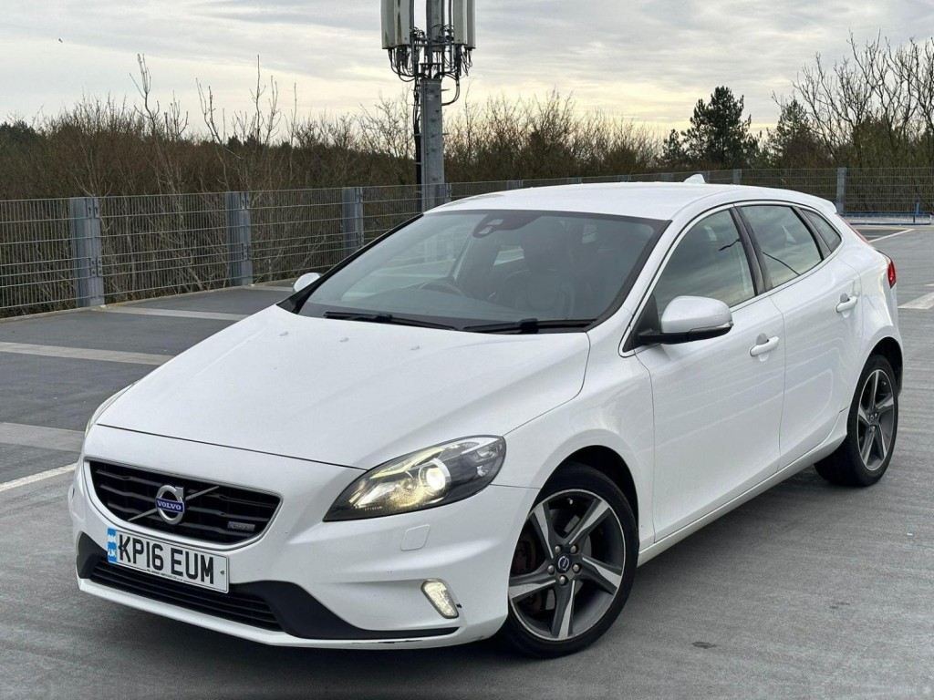 VOLVO V40