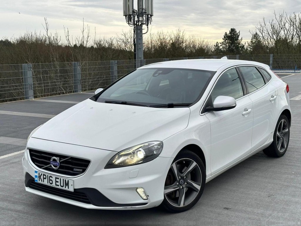 VOLVO V40
