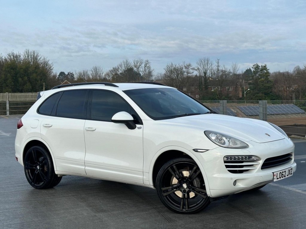 View PORSCHE CAYENNE 3.0 TD V6 Tiptronic 4WD Euro 5 (s/s) 5dr