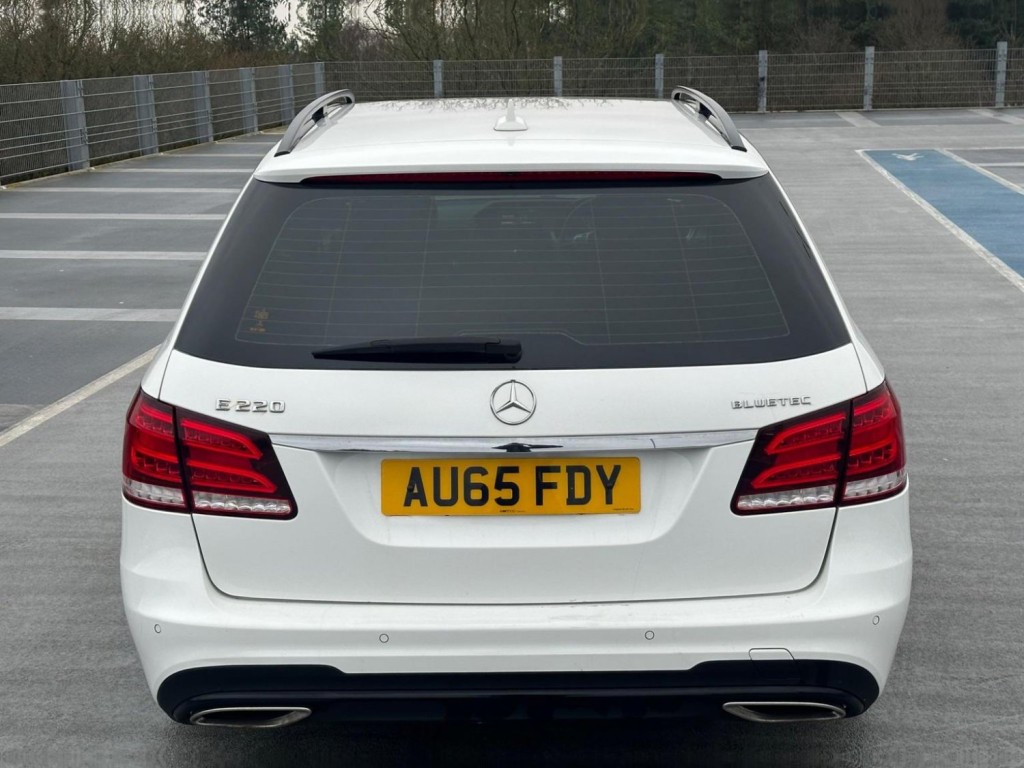 MERCEDES-BENZ E CLASS