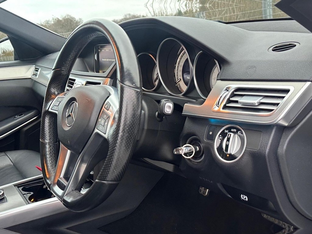 MERCEDES-BENZ E CLASS