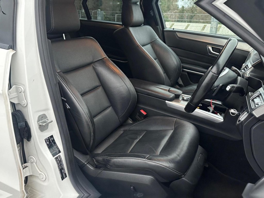 MERCEDES-BENZ E CLASS