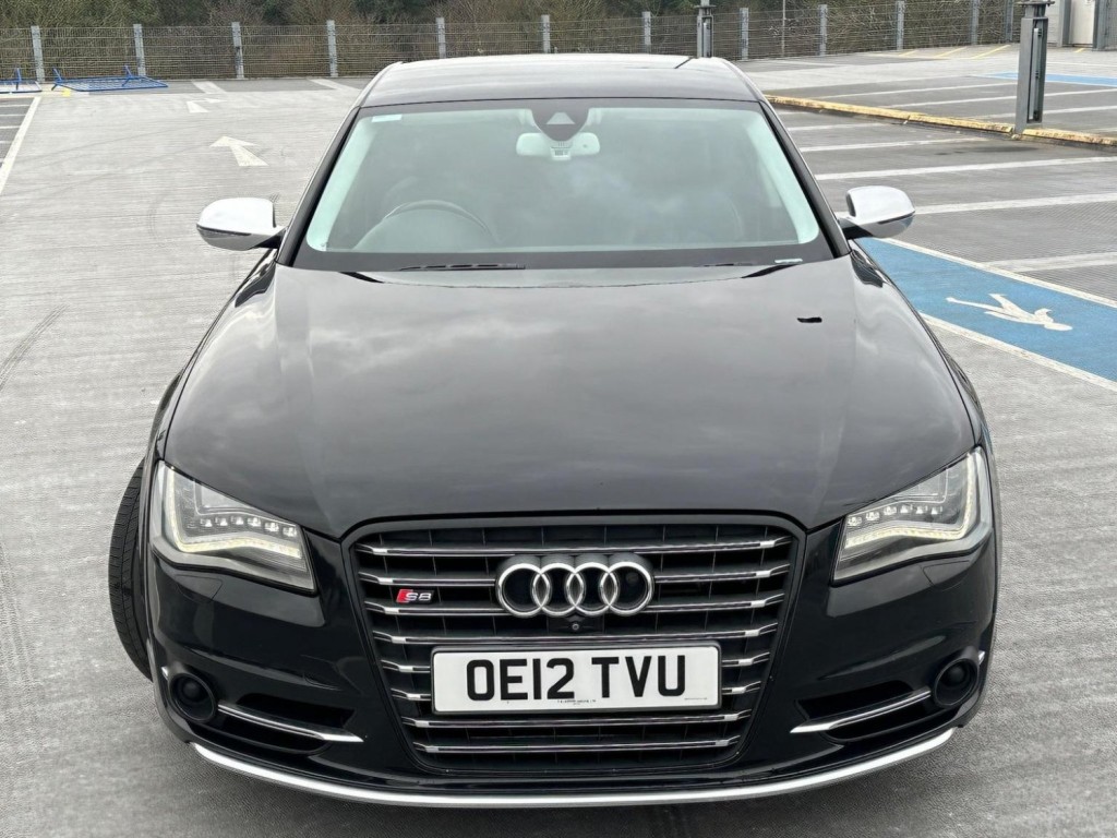 AUDI S8