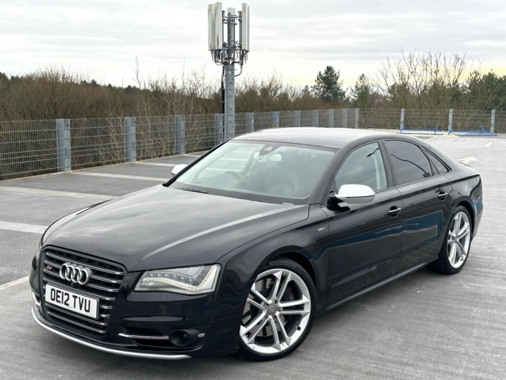 AUDI S8