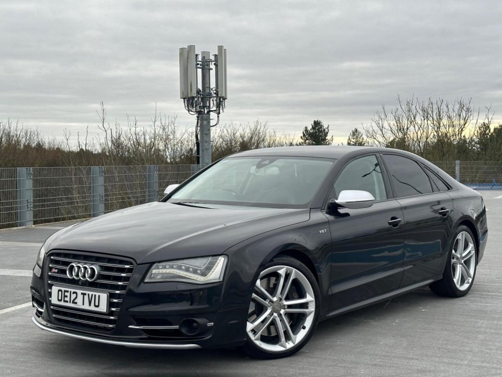 AUDI S8