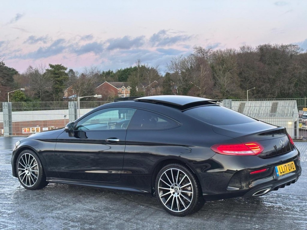 MERCEDES-BENZ C CLASS