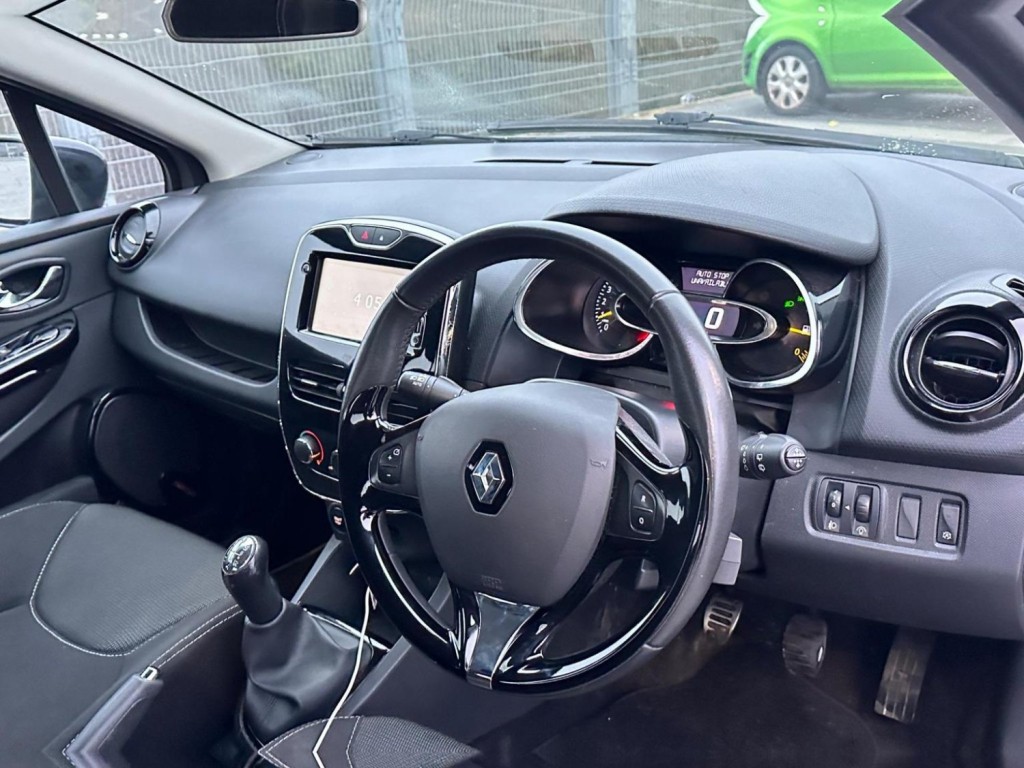 RENAULT CLIO