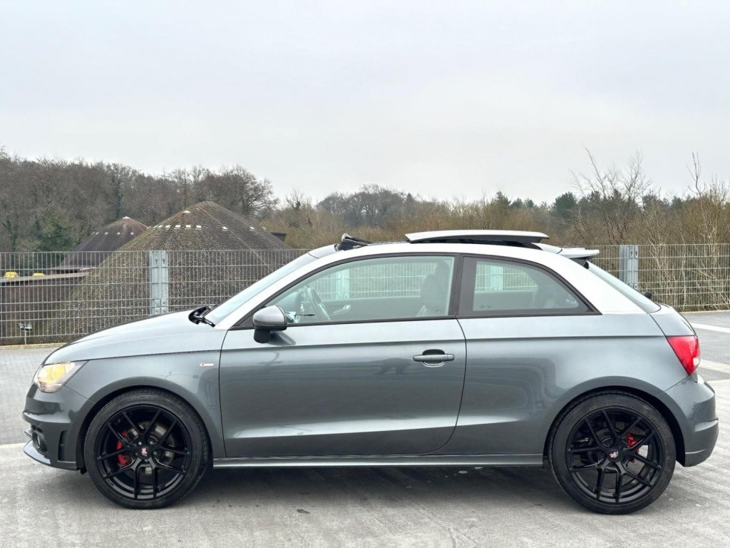 AUDI A1