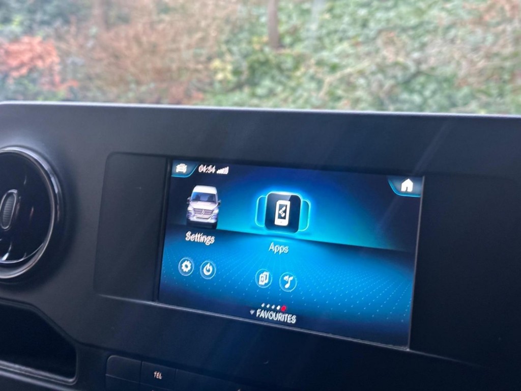 MERCEDES-BENZ SPRINTER