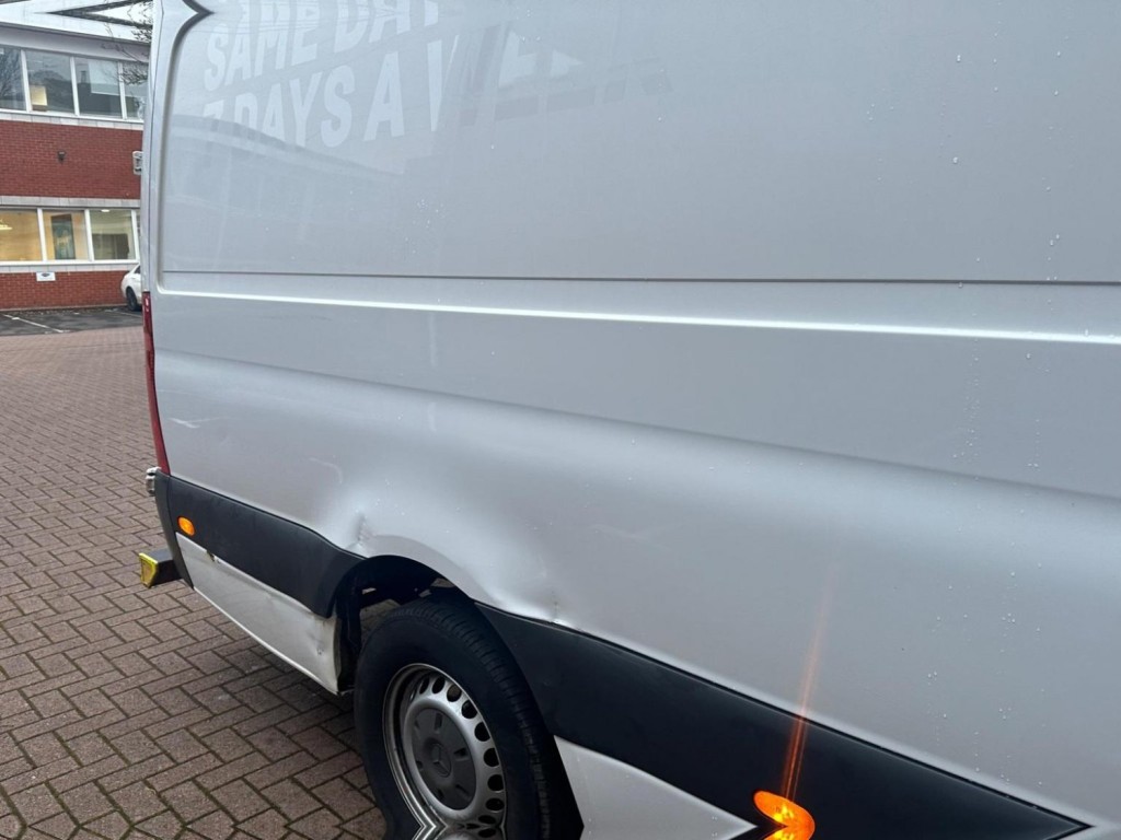 MERCEDES-BENZ SPRINTER