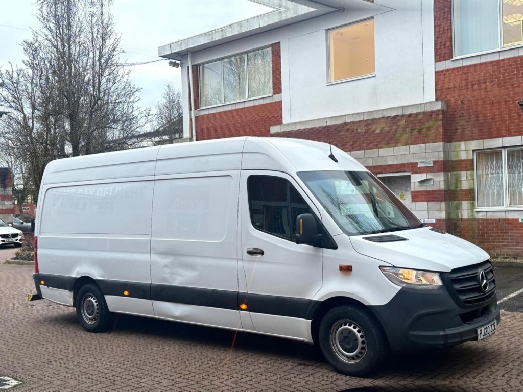 MERCEDES-BENZ SPRINTER