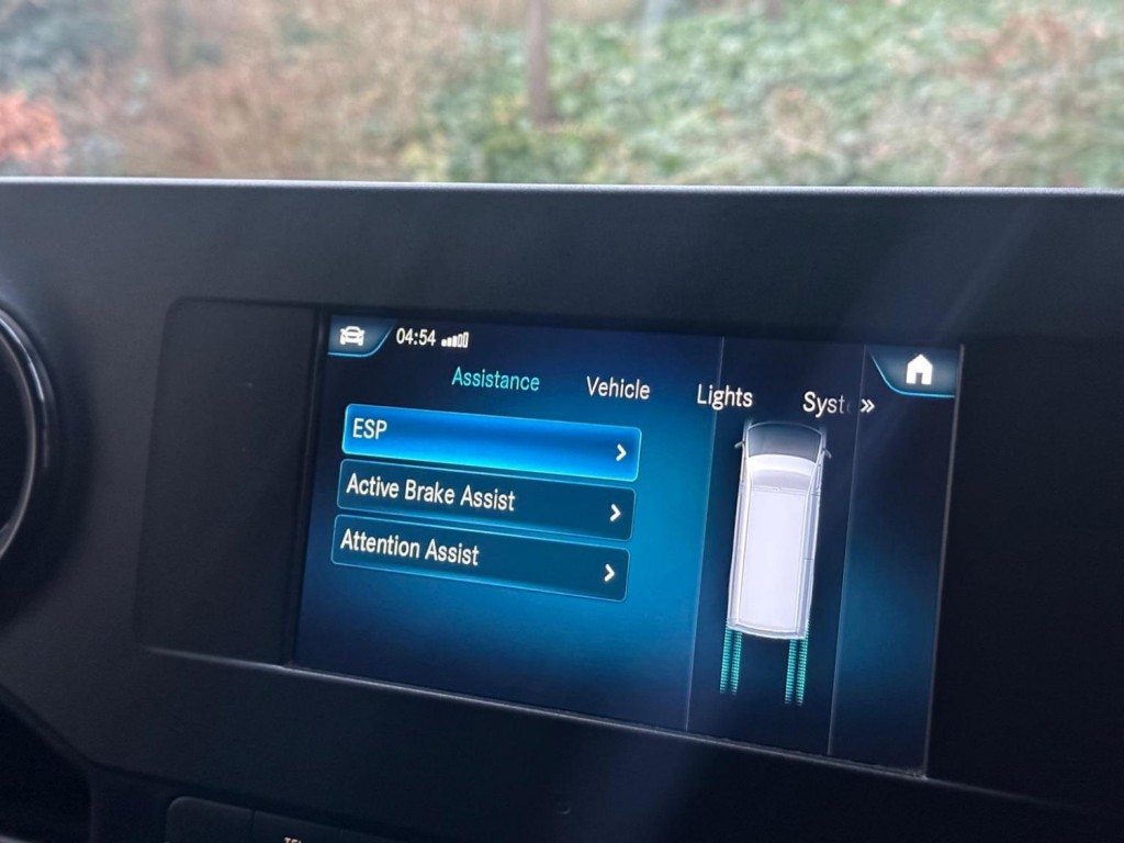 MERCEDES-BENZ SPRINTER