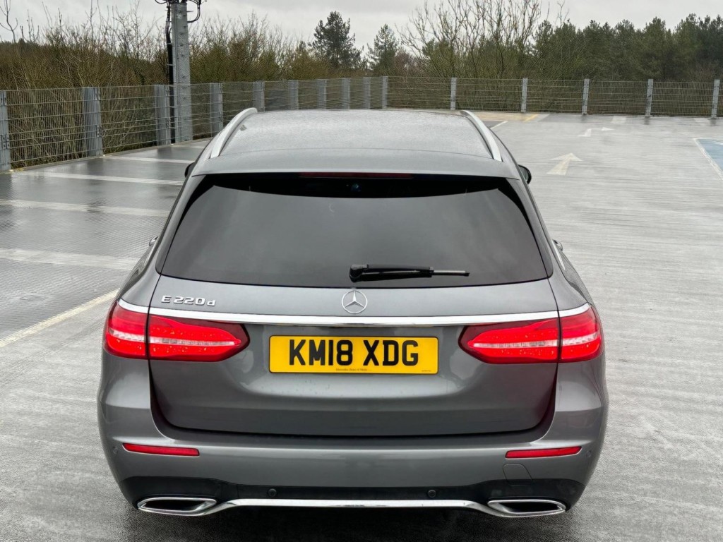 MERCEDES-BENZ E CLASS