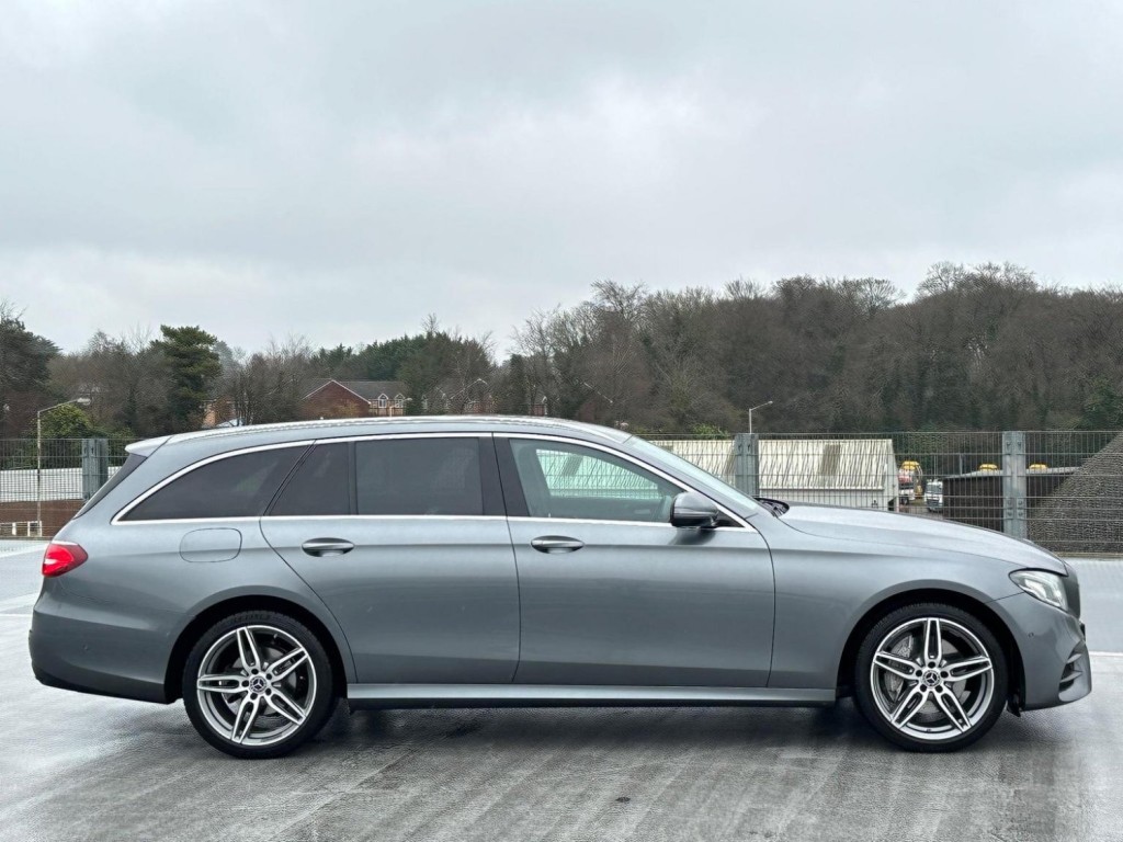 MERCEDES-BENZ E CLASS