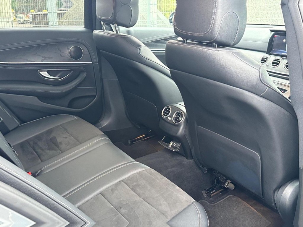 MERCEDES-BENZ E CLASS