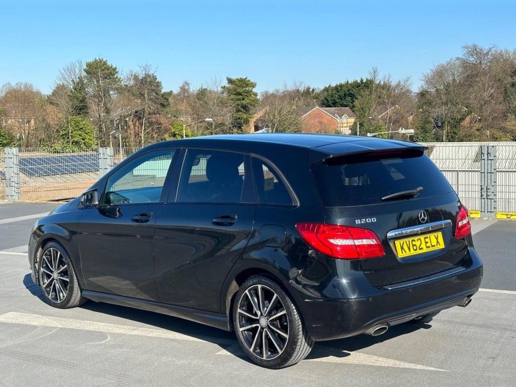 View MERCEDES-BENZ B CLASS 1.8 B200 CDI BlueEfficiency Sport 7G-DCT Euro 5 (s/s) 5dr