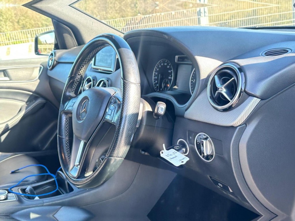 MERCEDES-BENZ B CLASS