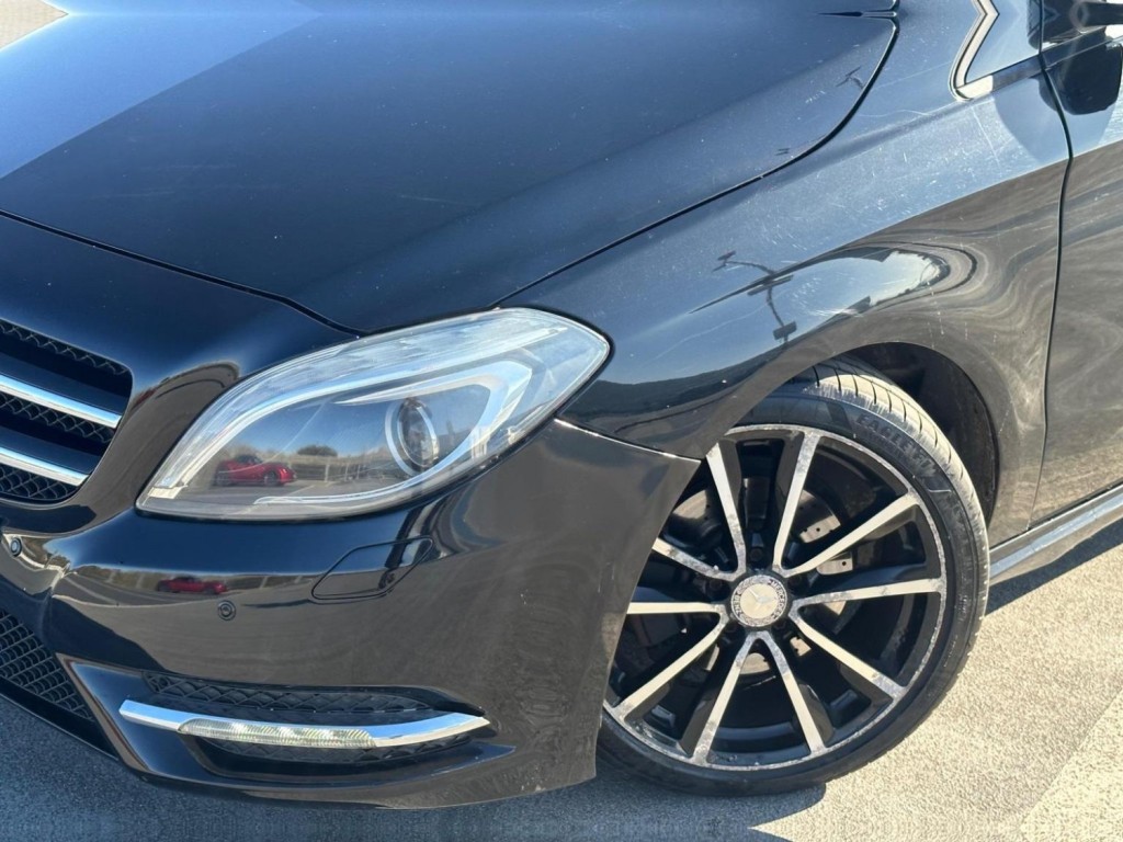 MERCEDES-BENZ B CLASS