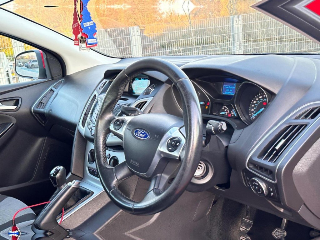 FORD FOCUS
