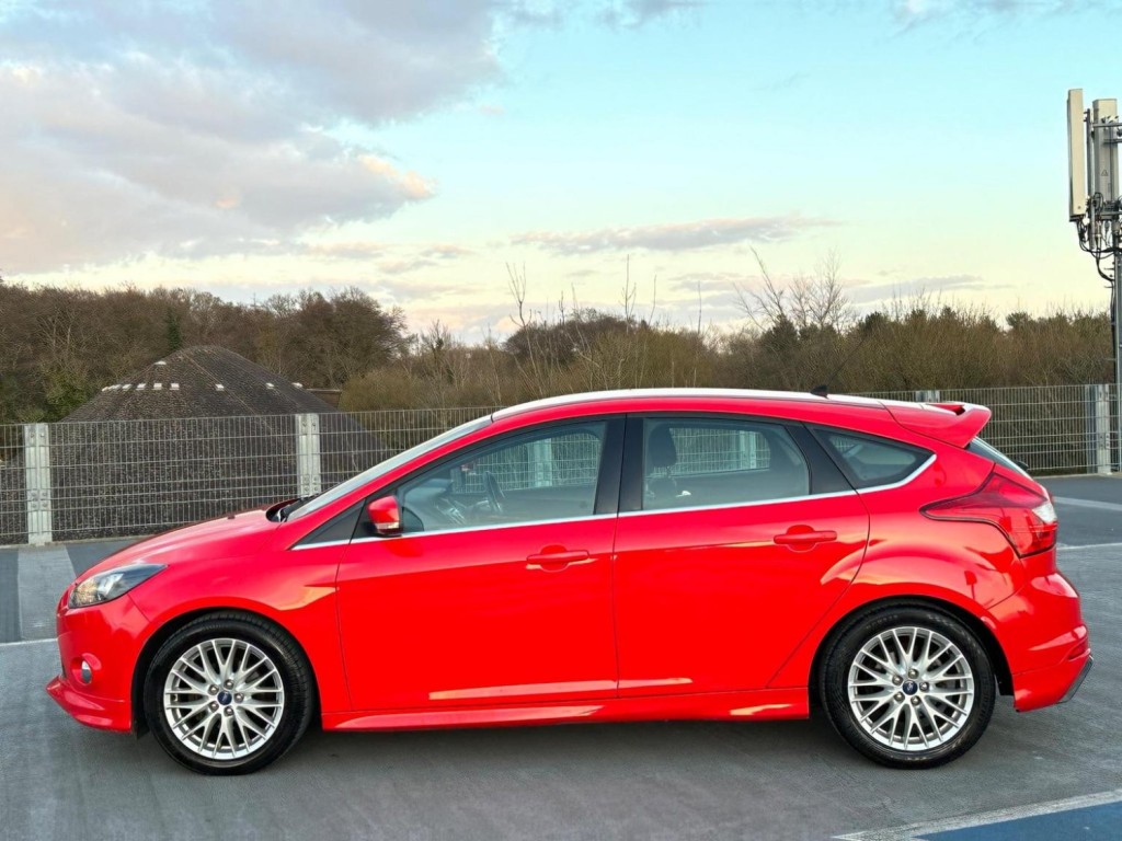 View FORD FOCUS 1.6 TDCi Zetec S Euro 5 (s/s) 5dr