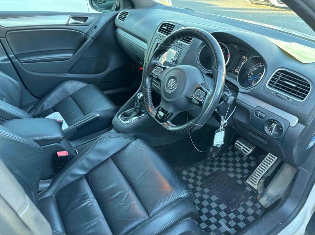 View VOLKSWAGEN GOLF 2.0 TSI R (Leather) DSG 4Motion Euro 5 5dr