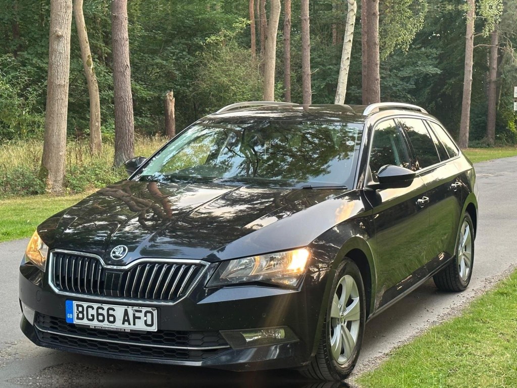 SKODA SUPERB
