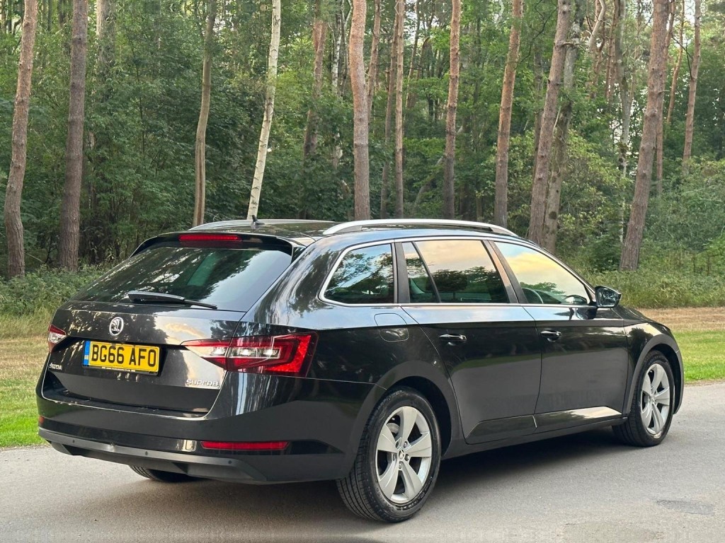 SKODA SUPERB