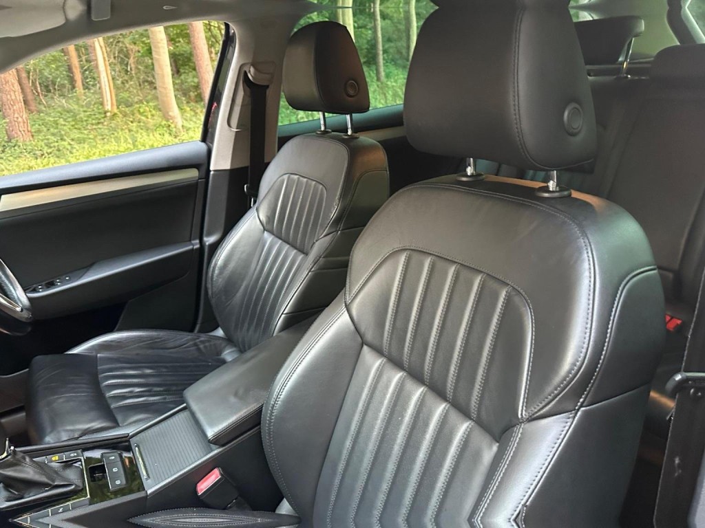 View SKODA SUPERB 1.6 TDI SE Technology DSG Euro 6 (s/s) 5dr