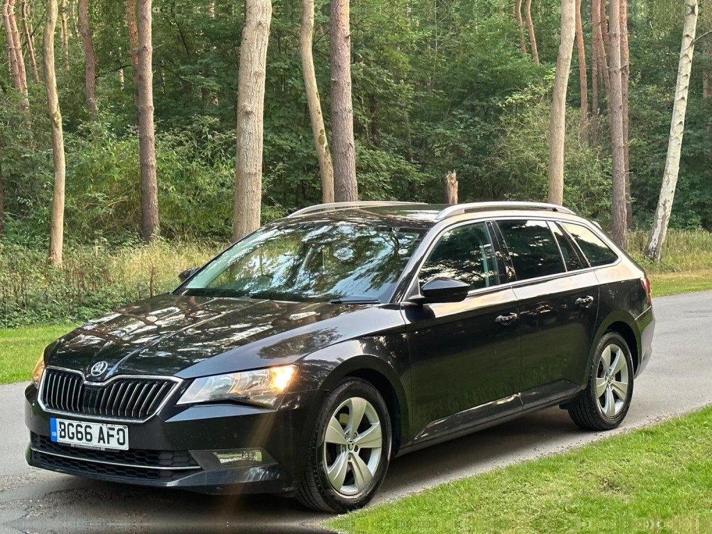 SKODA SUPERB