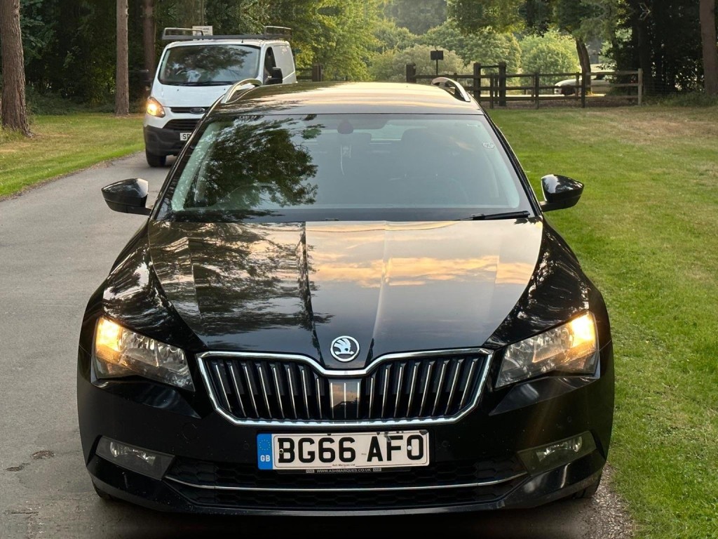 SKODA SUPERB