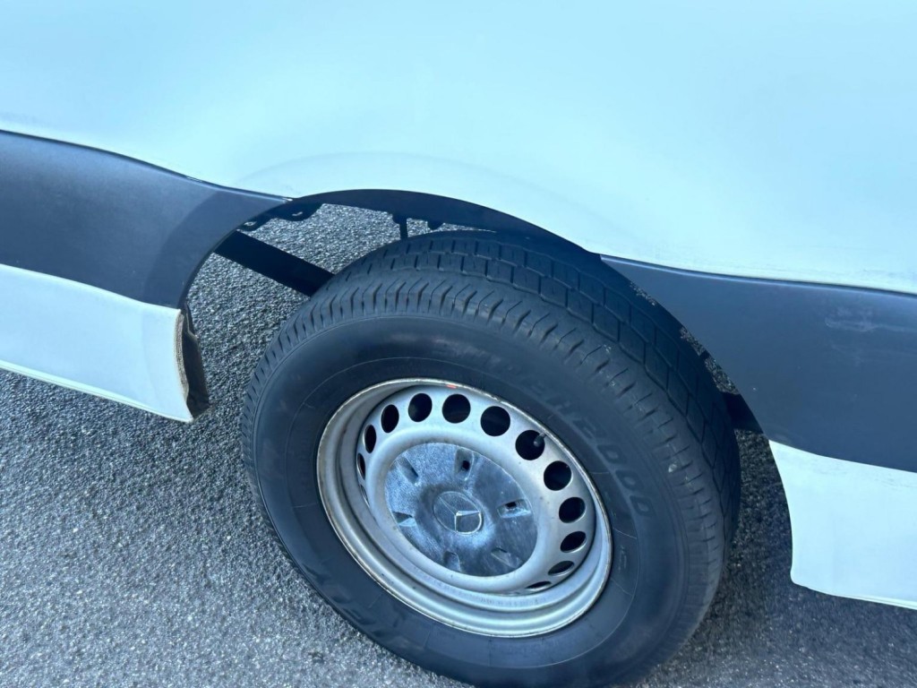 MERCEDES-BENZ SPRINTER