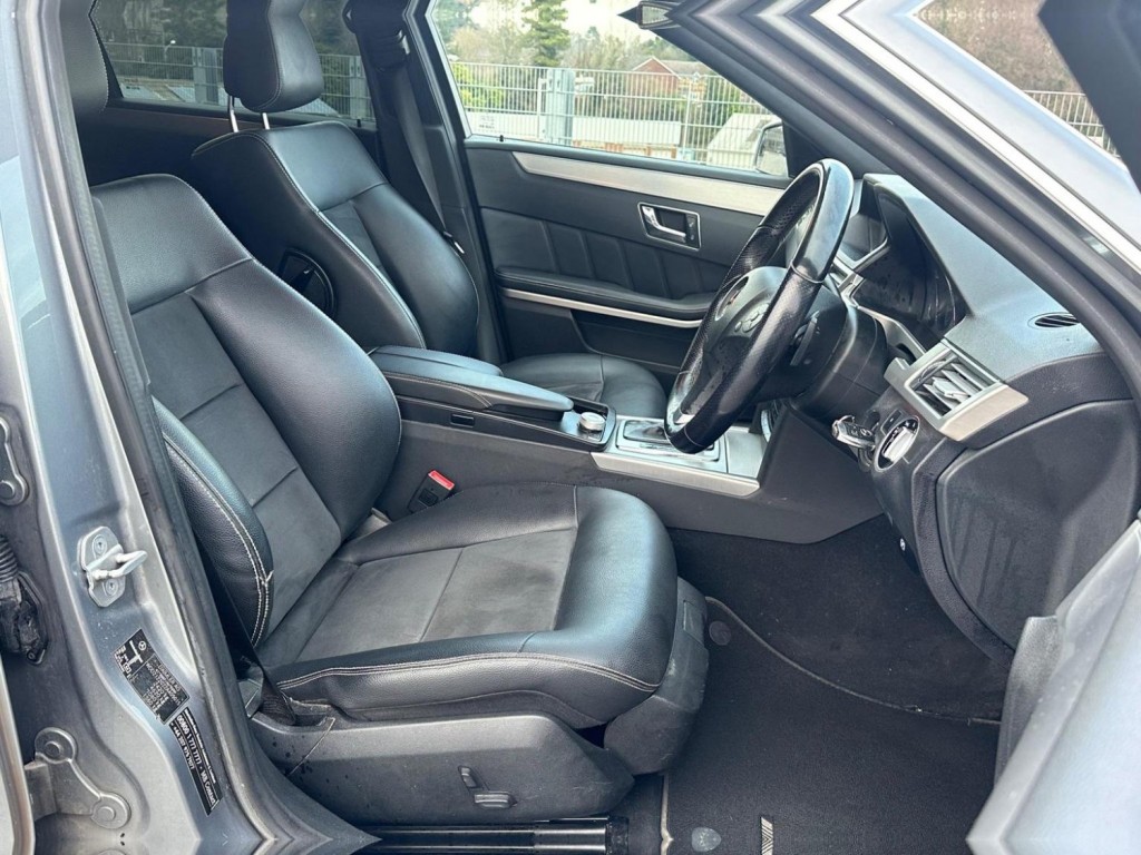 MERCEDES-BENZ E CLASS