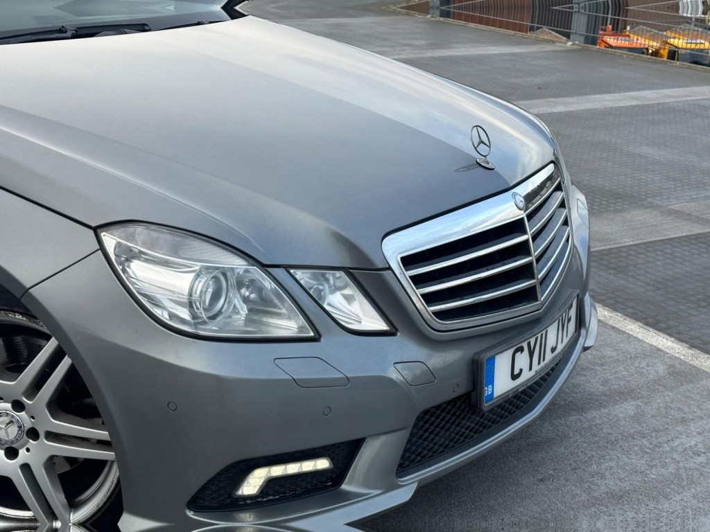 MERCEDES-BENZ E CLASS