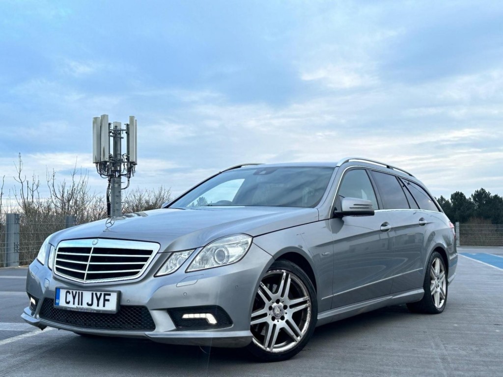 MERCEDES-BENZ E CLASS