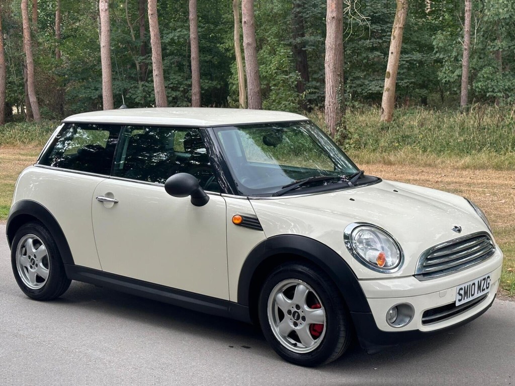 View MINI HATCH 1.6 One Euro 5 3dr