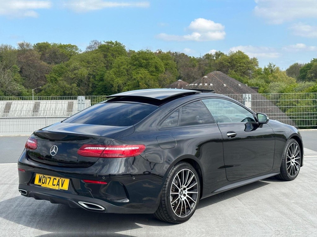 MERCEDES-BENZ E CLASS