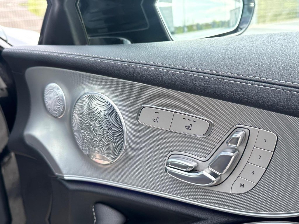 MERCEDES-BENZ E CLASS