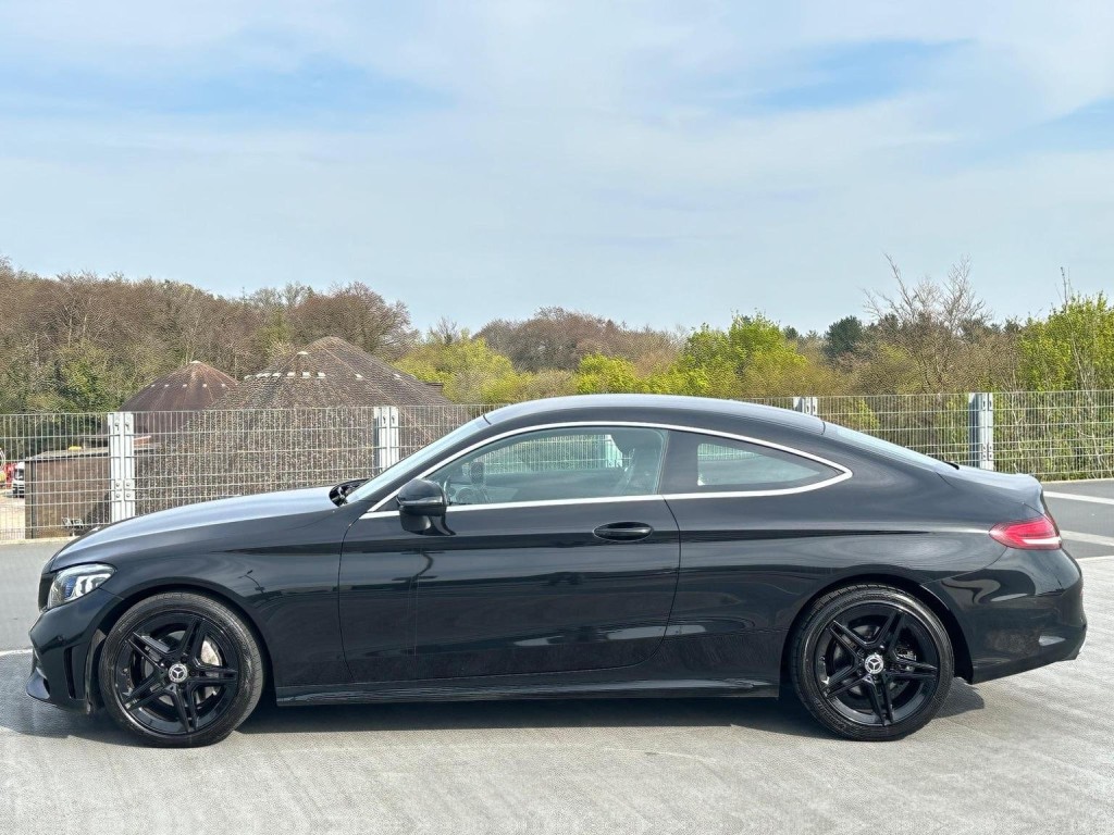 View MERCEDES-BENZ C CLASS 2.0 C220d AMG Line (Premium) G-Tronic+ Euro 6 (s/s) 2dr