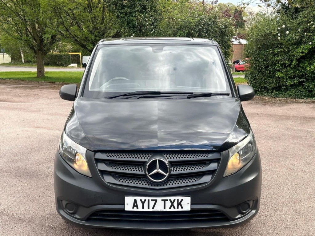 MERCEDES-BENZ VITO