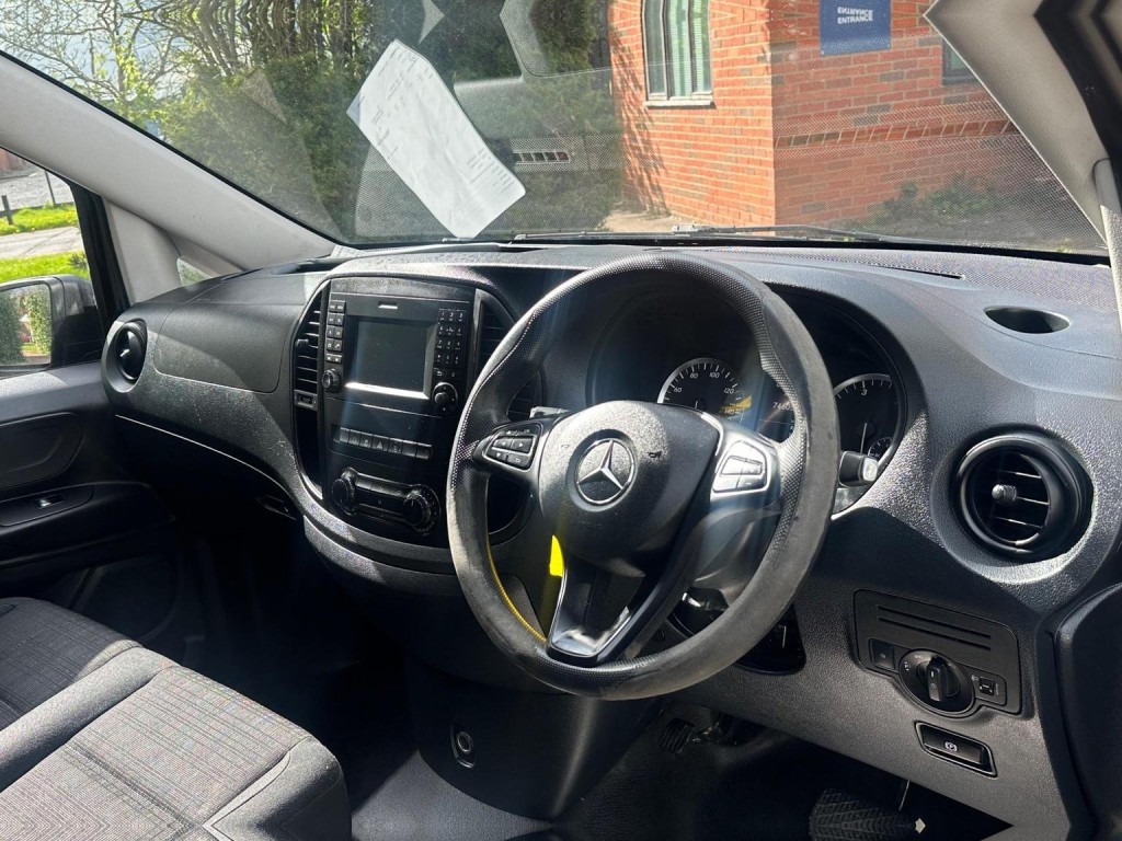 MERCEDES-BENZ VITO