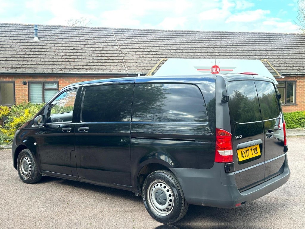MERCEDES-BENZ VITO