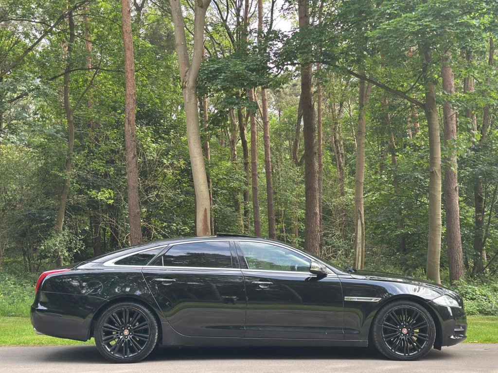 JAGUAR XJ