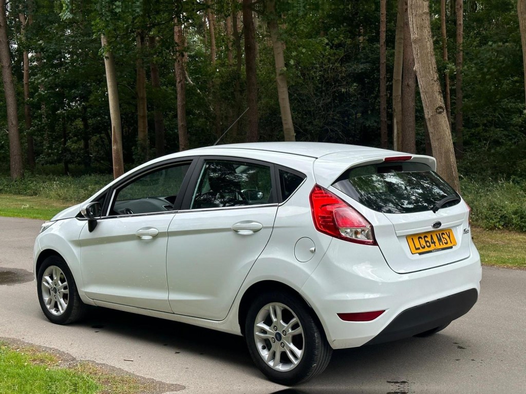 View FORD FIESTA 1.25 Zetec Euro 5 5dr