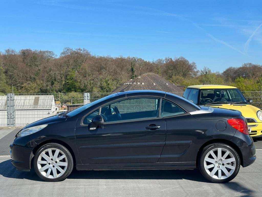 View PEUGEOT 207 CC 1.6 16v GT 2dr