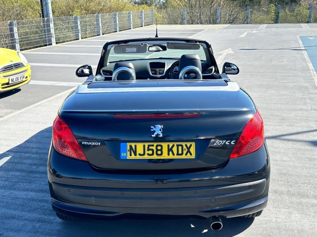PEUGEOT 207 CC