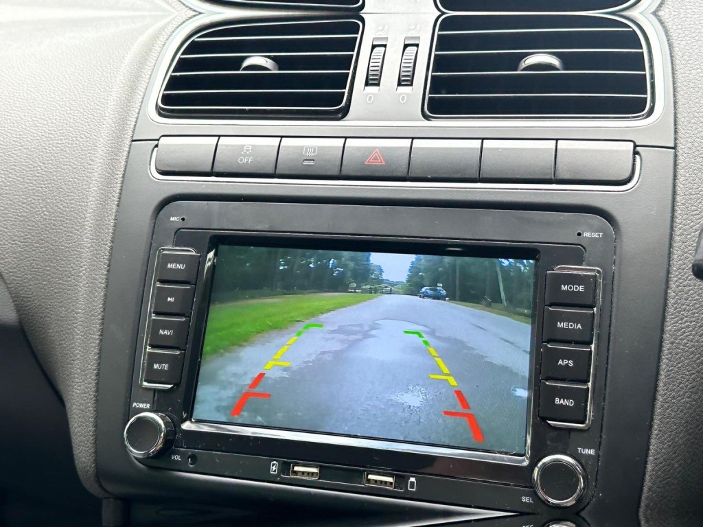 View VOLKSWAGEN POLO 1.2 Match Euro 5 3dr