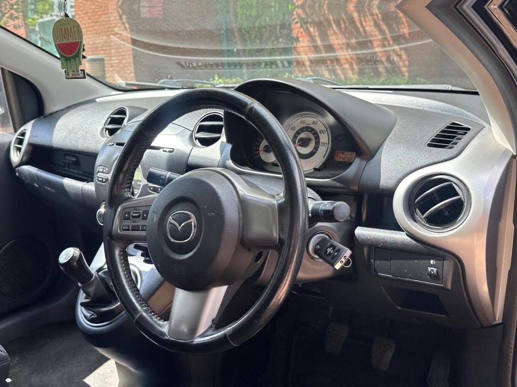 MAZDA MAZDA2
