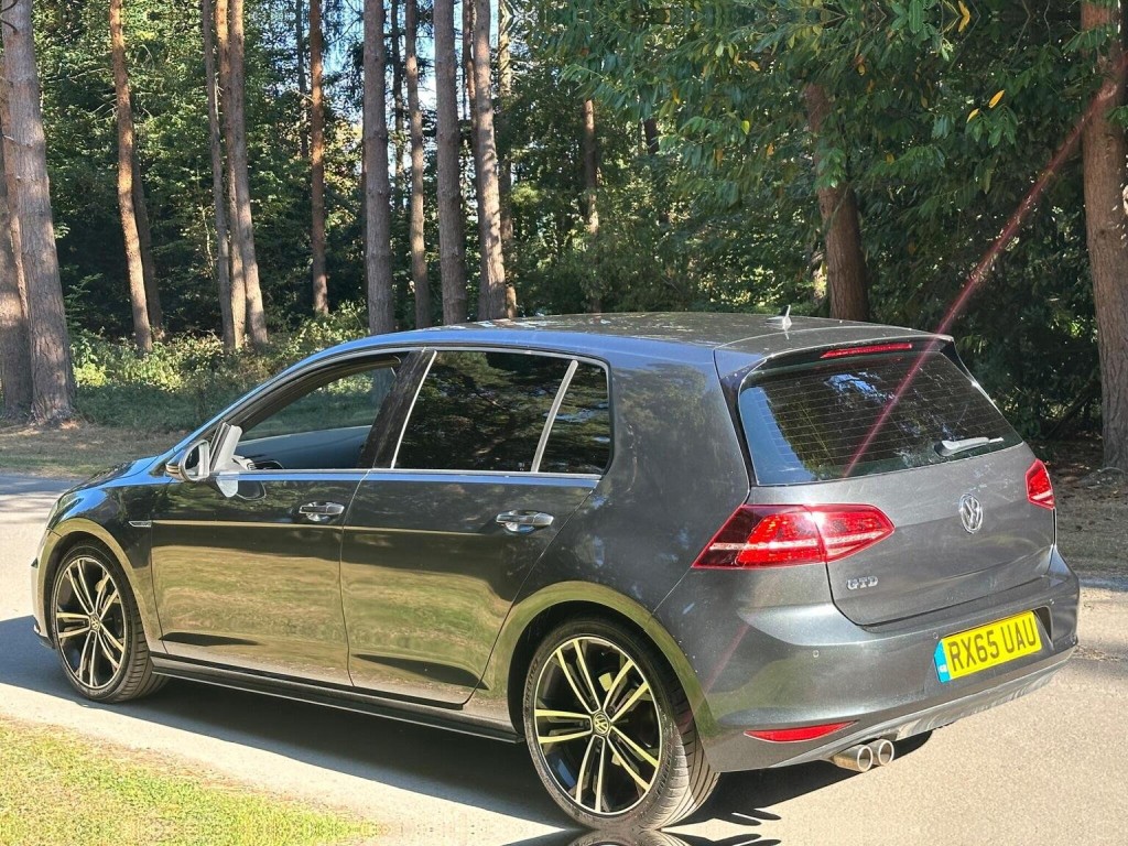 View VOLKSWAGEN GOLF 2.0 TDI BlueMotion Tech GTD DSG Euro 6 (s/s) 5dr